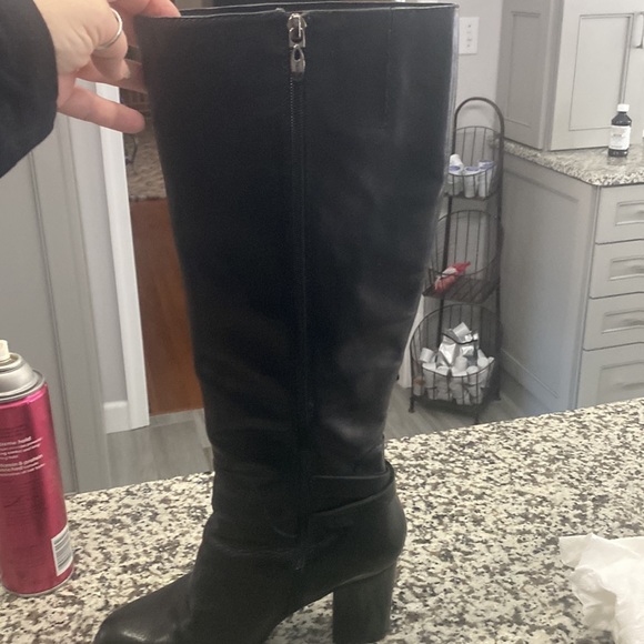 Tahari Felix Black Leather Boots - Picture 7 of 8